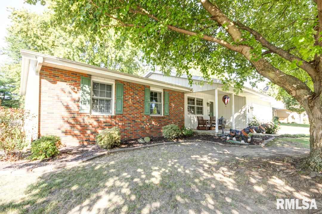 53 Guinevere Drive Rochester, IL 62563 - Photo 1 of 27 Gallery Image 1