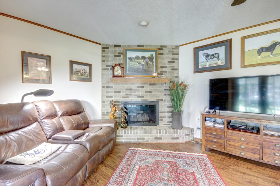 53 Guinevere Drive Rochester, IL 62563 - Photo 4 of 27 Gallery Image 4