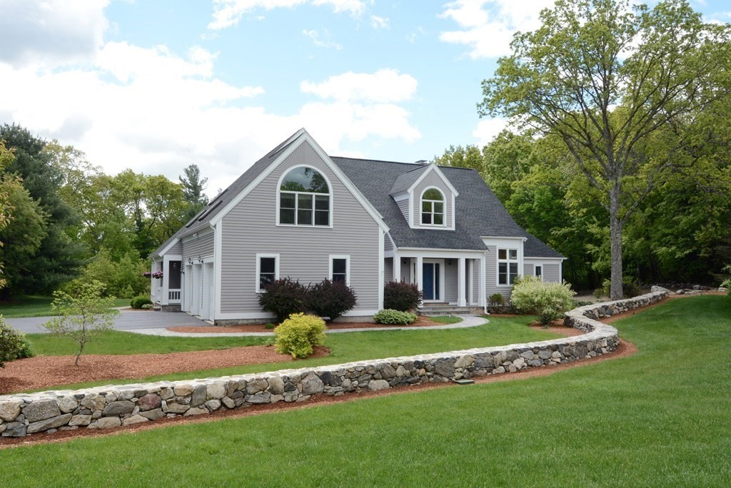 246 Stearns Road Marlborough, MA 01752 - Photo 1 of 38 Gallery Image 1