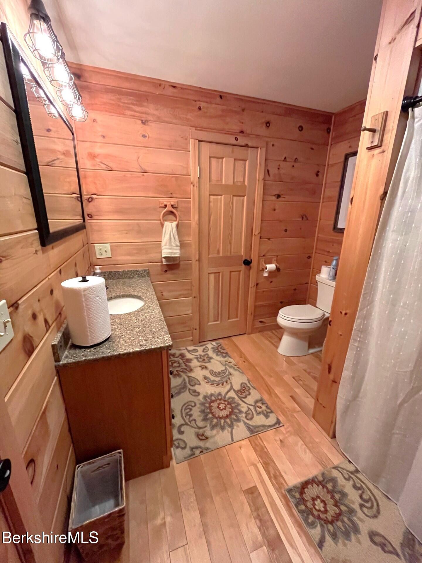 1020 Cascade Street Pittsfield, MA 01201 - Photo 37 of 75 EnsuiteBathA