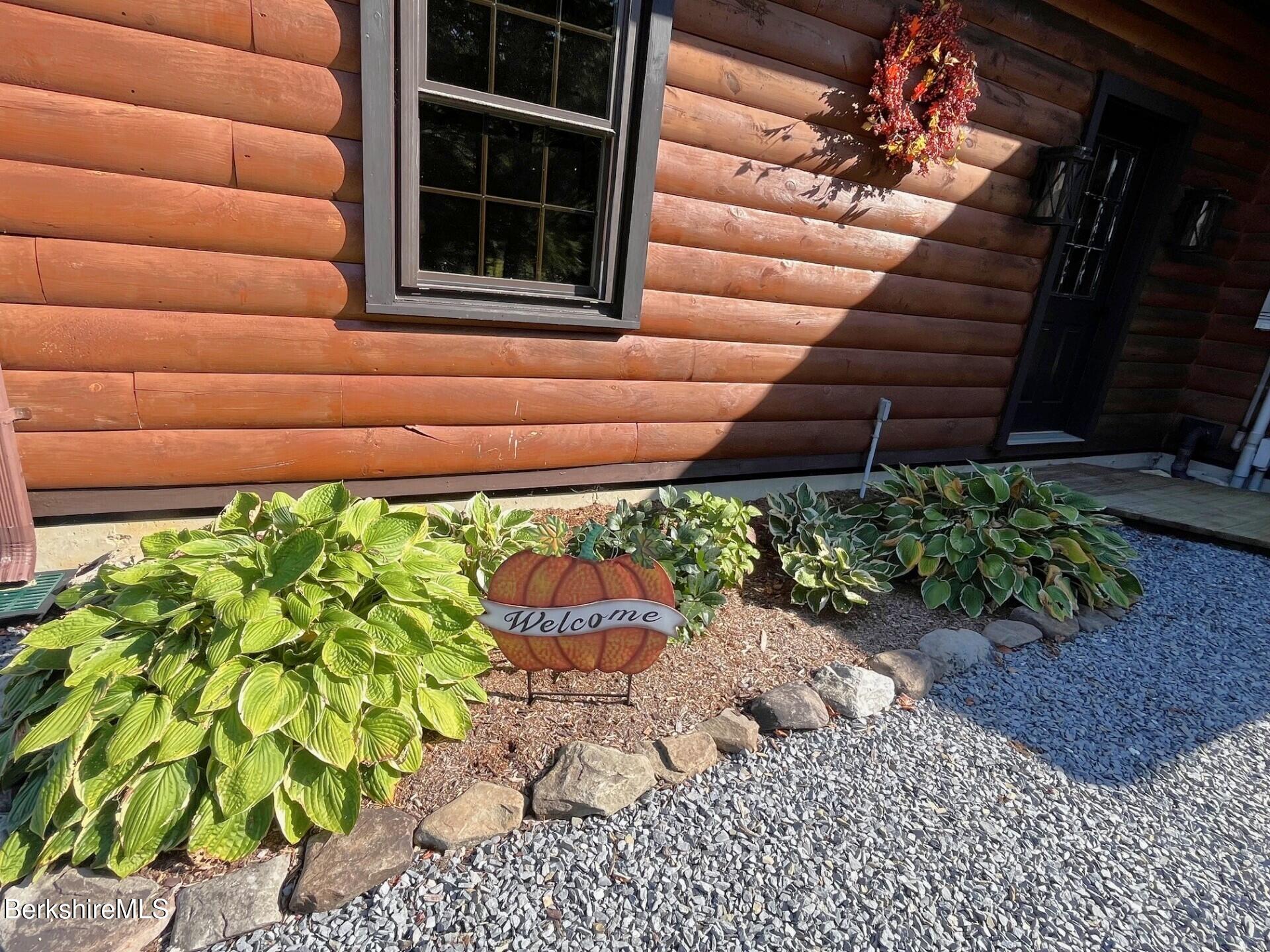 1020 Cascade Street Pittsfield, MA 01201 - Photo 8 of 75 thumbnail_IMG_6407