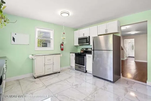 $3,300 | 109 Main Street, Toms River, NJ 08757