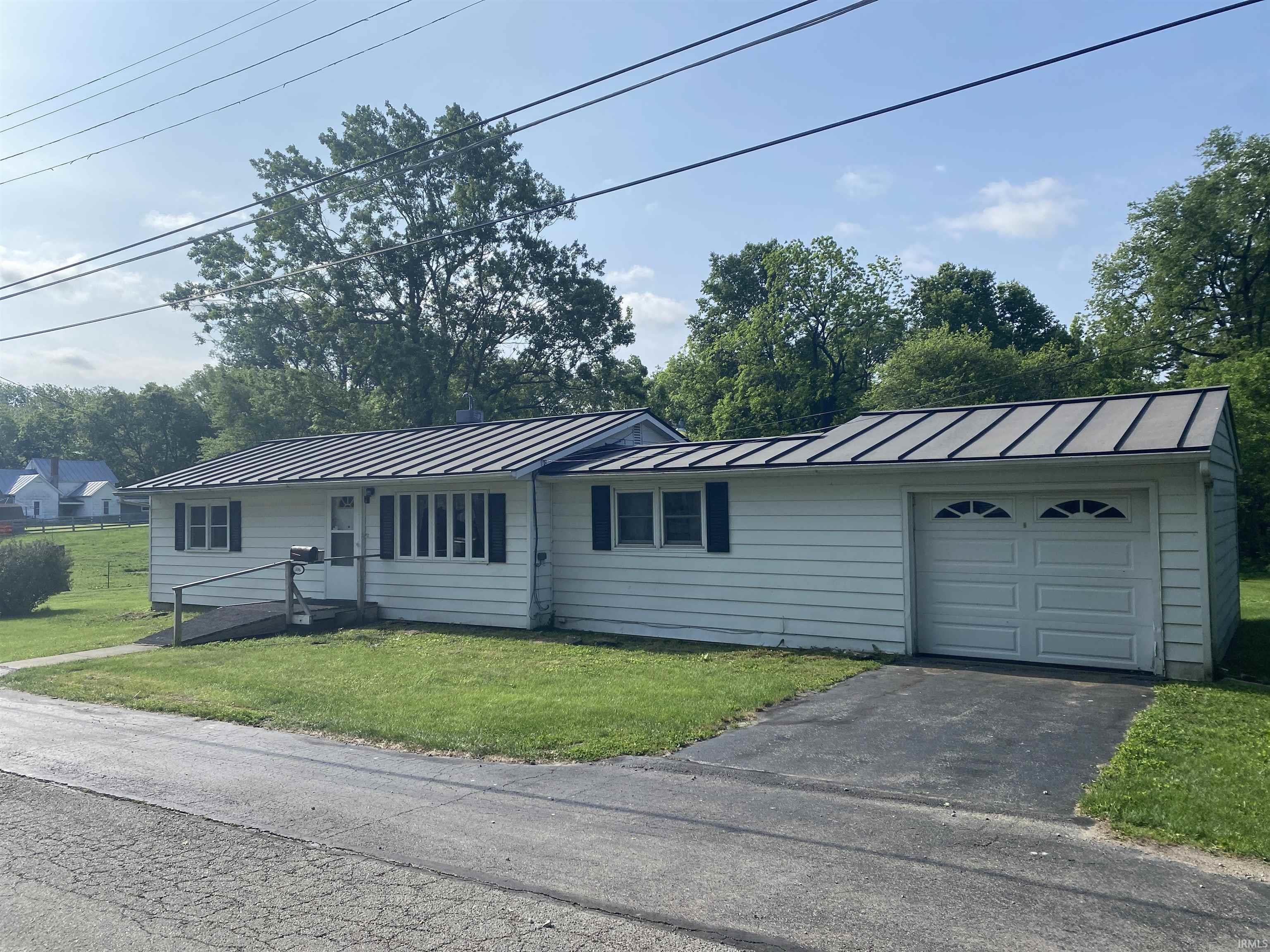 106 Orchard Street Ridgeville, IN 47380 - Photo 3 of 13 Gallery Image 3