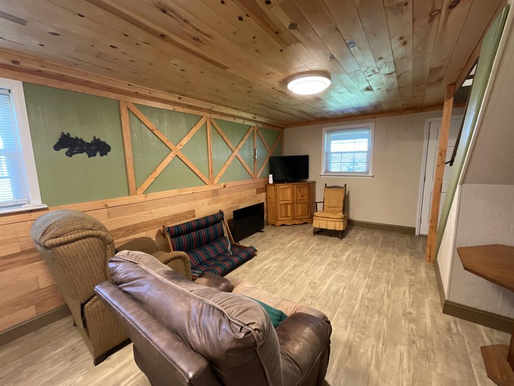 437 Alpine Crest Road Fancy Gap, VA 24328 - Photo 52 of 66 Gallery Image 52