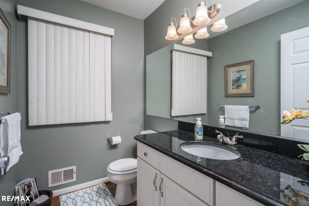 1694 Chase Drive Rochester, MI 48307 - Photo 31 of 47 31320393-30.JPG