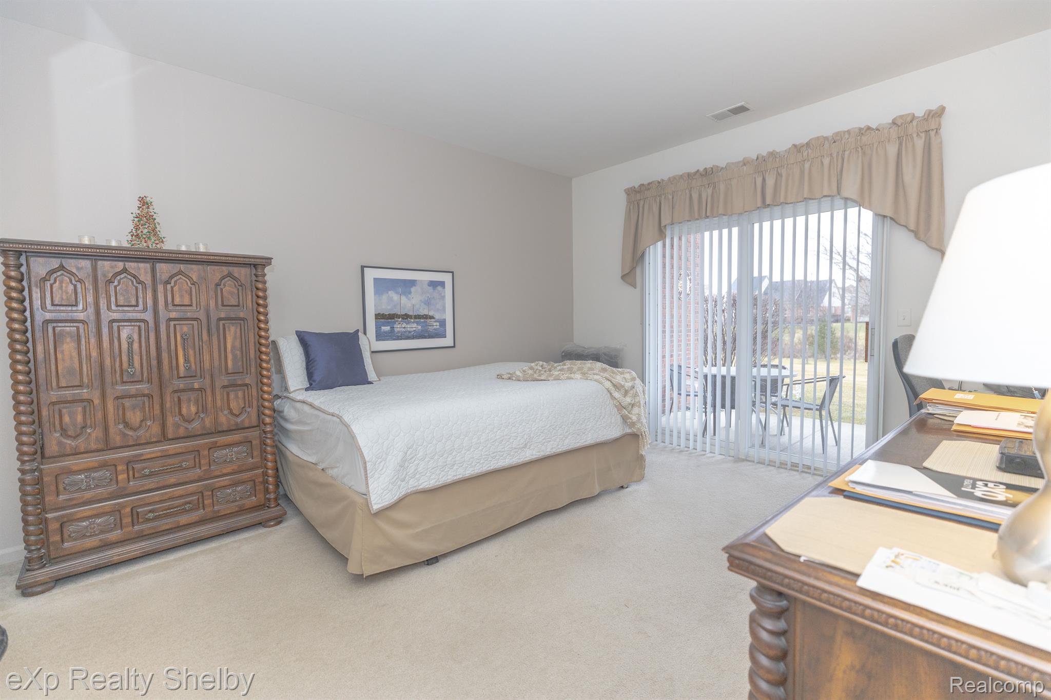 46075 Rhodes Drive Macomb, MI 48044 - Photo 16 of 33 Gallery Image 16