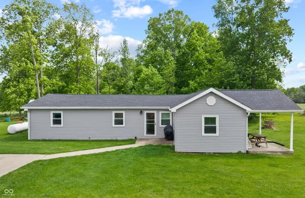$869,900 | 8000 North County Road 380 West, Scipio, IN 47273