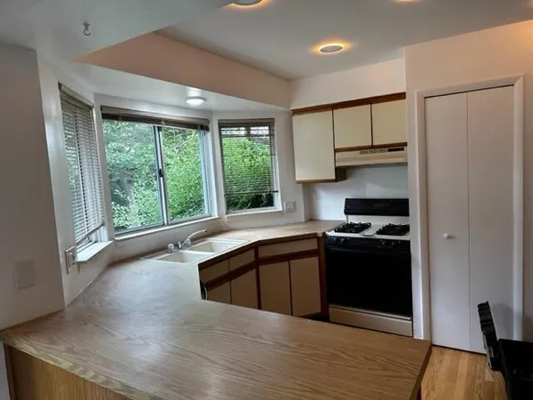 $2,700 | Undisclosed Address, Canton, MI 48187