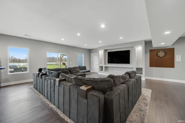 $1,290,000 | 13777 Aslan Passage, Fort Wayne, IN 46845