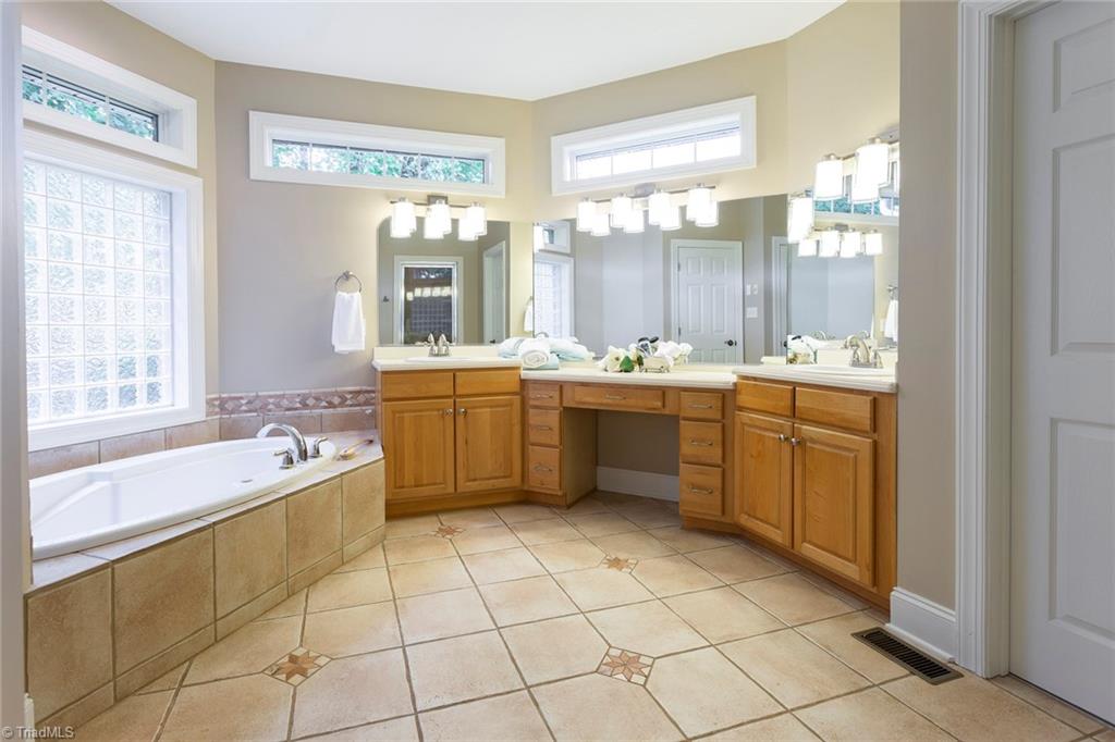 7831 Alcorn Road Oak Ridge, NC 27310 - Photo 19 of 29