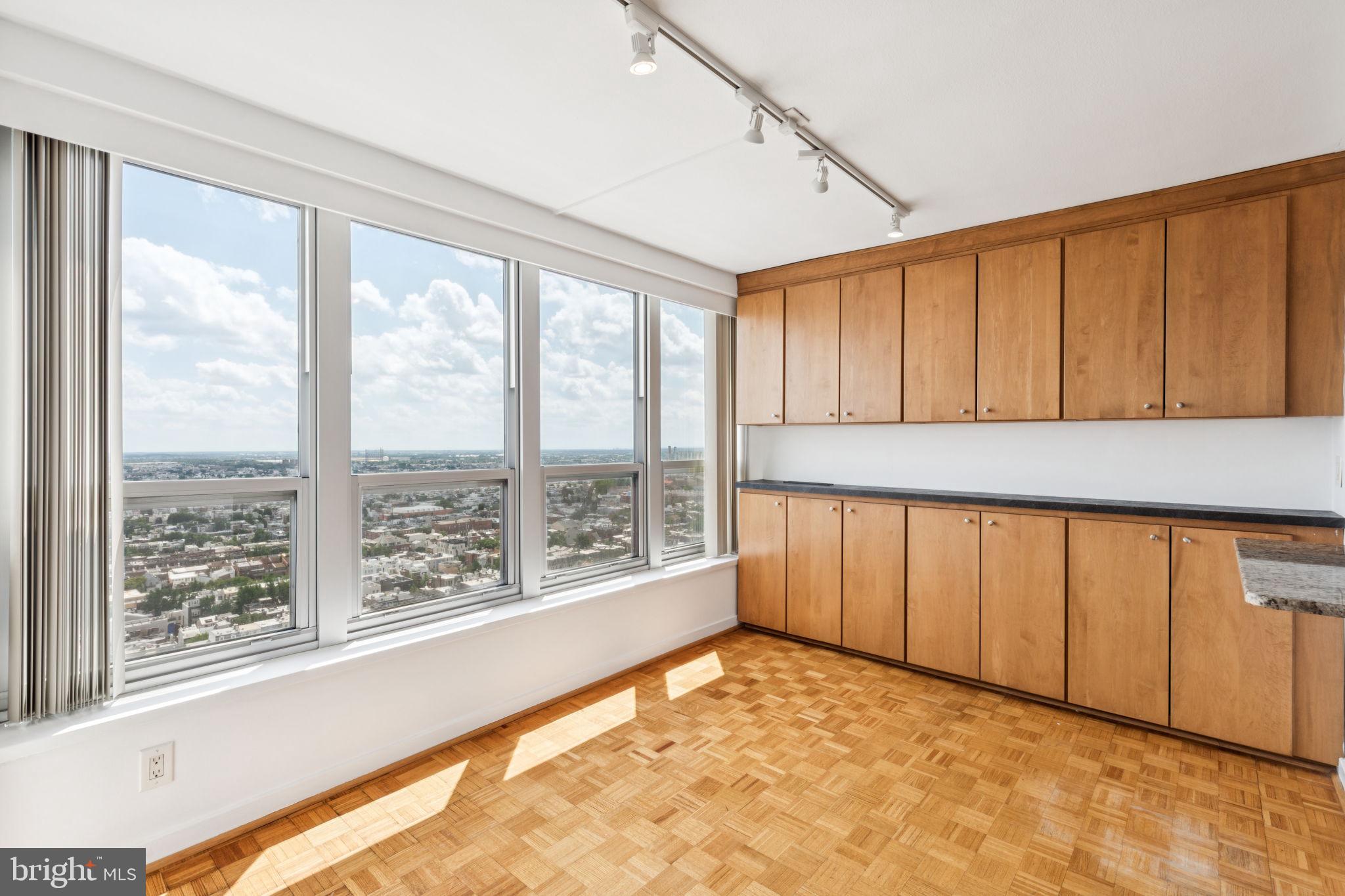 224 West Rittenhouse Square, Unit 2911 Philadelphia, PA 19103 - Photo 8 of 35 Gallery Image 8