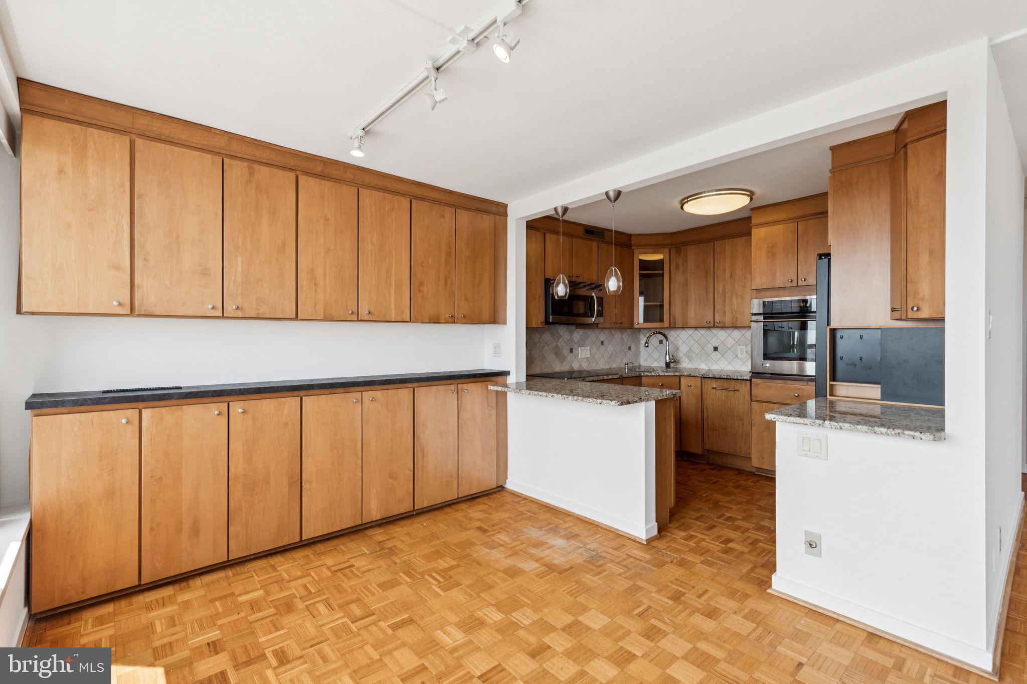 224 West Rittenhouse Square, Unit 2911 Philadelphia, PA 19103 - Photo 10 of 35 Gallery Image 10
