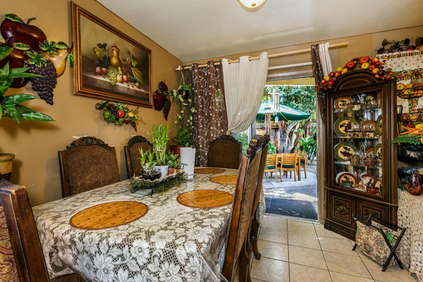 527 Rollins Road Burlingame, CA 94010 - Photo 15 of 18 Gallery Image 15