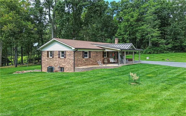 $360,000 | 834 Pine Swamp Road, Sparta, NC 28675