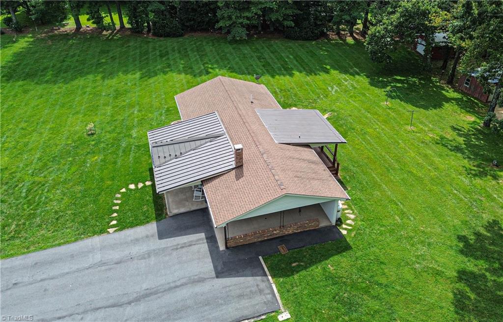 834 Pine Swamp Road Sparta, NC 28675 - Photo 5 of 43