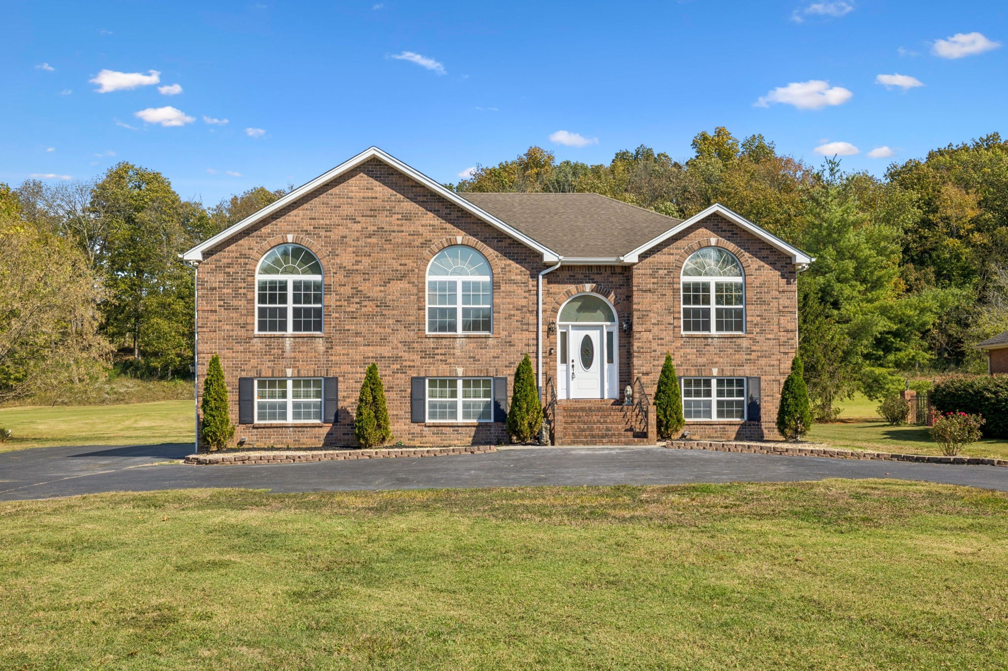 3679 Old State Highway 11 Springfield, TN 37172 - Photo 2 of 50 a front view of a house with a yard