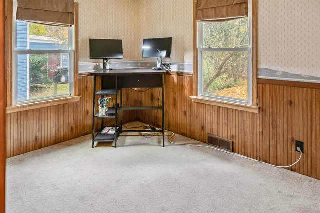 $405,900 | 16 Seneca Avenue, Essex Junction, VT 05452