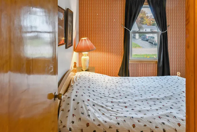 $405,900 | 16 Seneca Avenue, Essex Junction, VT 05452