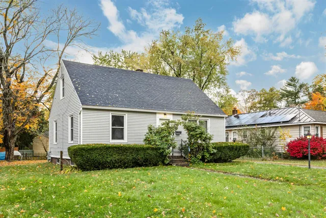 $405,900 | 16 Seneca Avenue, Essex Junction, VT 05452