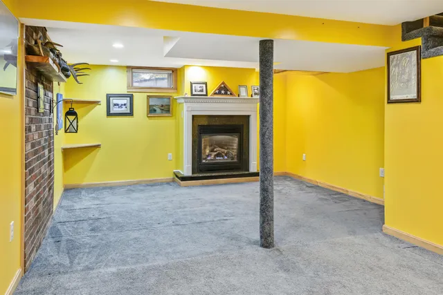 $405,900 | 16 Seneca Avenue, Essex Junction, VT 05452