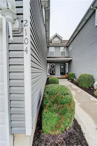 $235,000 | 2104 Southwest Gooseberry Lane, Lee's Summit, MO 64082