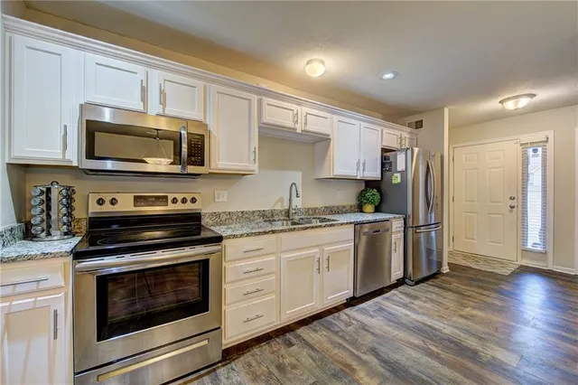 $235,000 | 2104 Southwest Gooseberry Lane, Lee's Summit, MO 64082