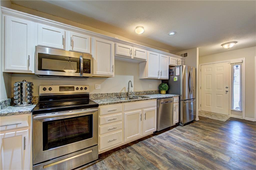 2104 Southwest Gooseberry Lane Lee's Summit, MO 64082 - Photo 2 of 17