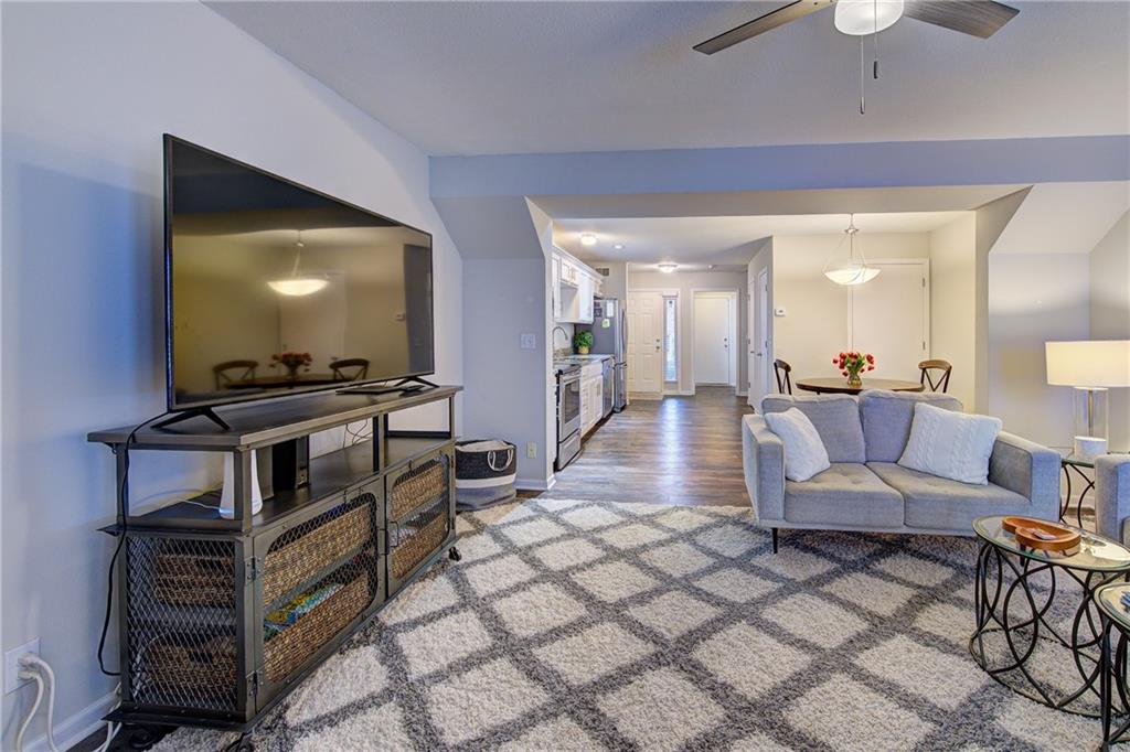 2104 Southwest Gooseberry Lane Lee's Summit, MO 64082 - Photo 4 of 17