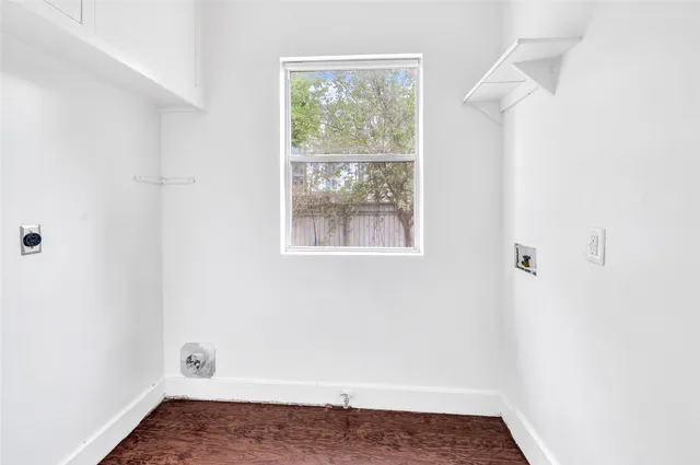 $1,000 | 2506 Keene Street, Unit 2, Houston, TX 77009