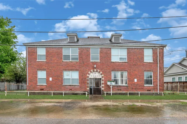 $1,000 | 2506 Keene Street, Unit 2, Houston, TX 77009