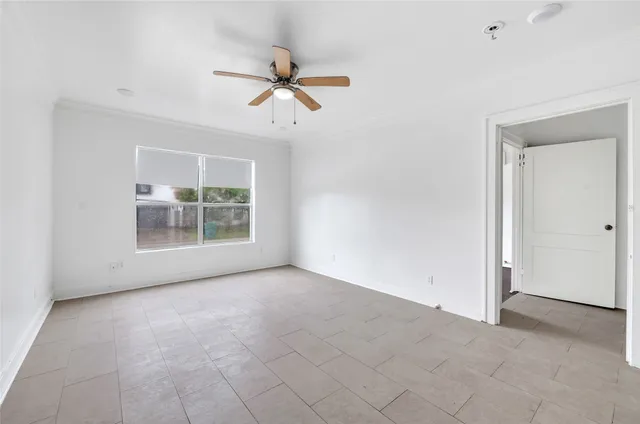 $1,000 | 2506 Keene Street, Unit 2, Houston, TX 77009