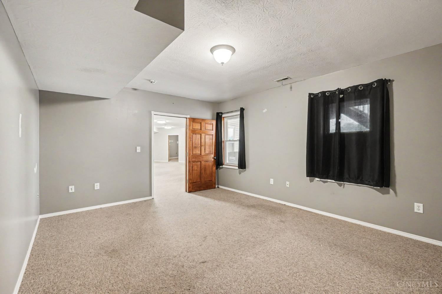 5791 State Road Hamilton, OH 45013 - Photo 31 of 44 Gallery Image 31