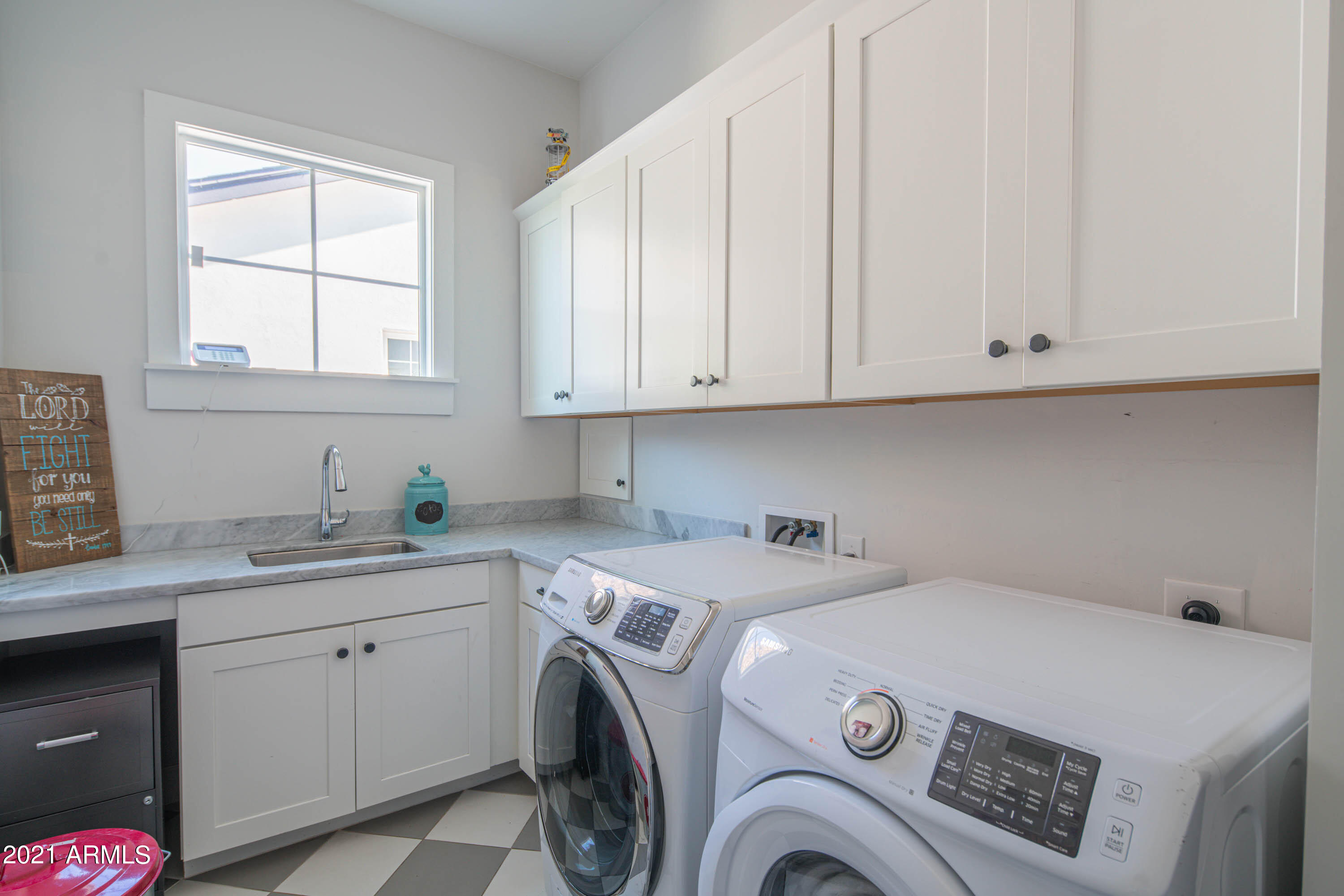 4201 East Cheery Lynn Road Phoenix, AZ 85018 - Photo 17 of 38 eclr-27