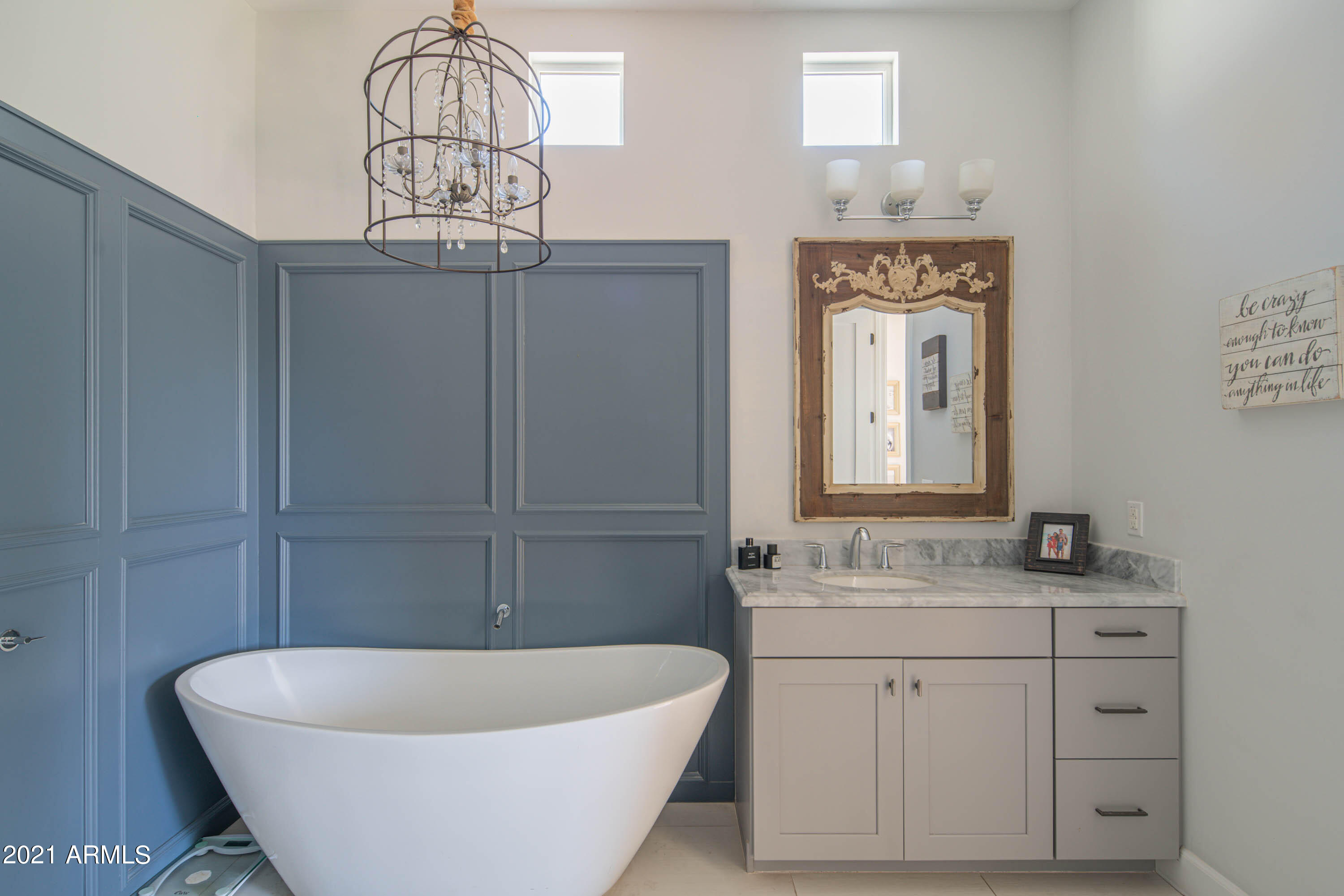 4201 East Cheery Lynn Road Phoenix, AZ 85018 - Photo 22 of 38 eclr-34