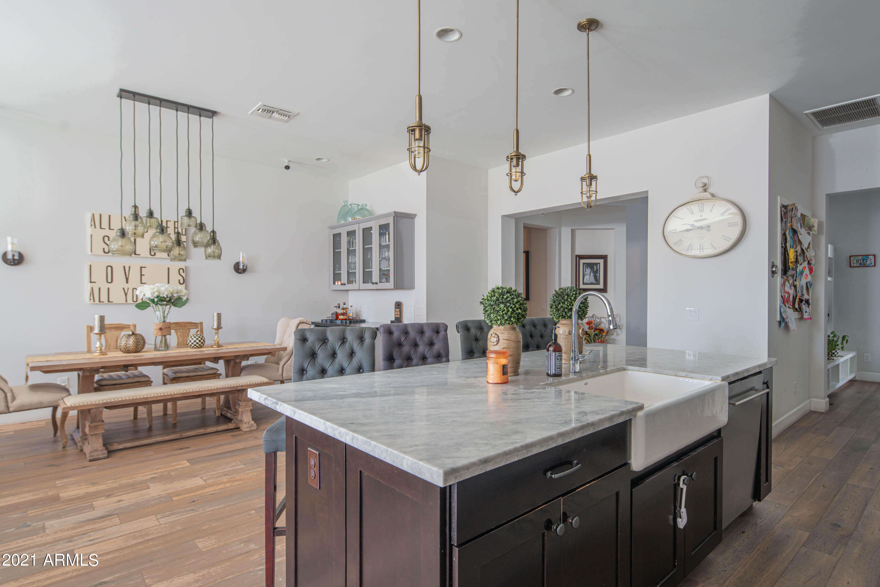 4201 East Cheery Lynn Road Phoenix, AZ 85018 - Photo 10 of 38 eclr-9