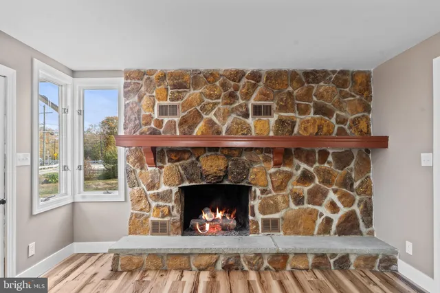 $325,000 | 318 South Main Street, Elmer, NJ 08318