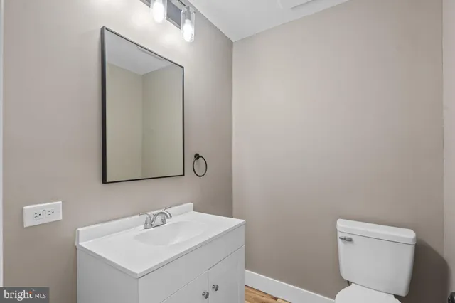 $325,000 | 318 South Main Street, Elmer, NJ 08318