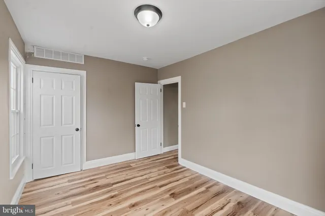 $325,000 | 318 South Main Street, Elmer, NJ 08318