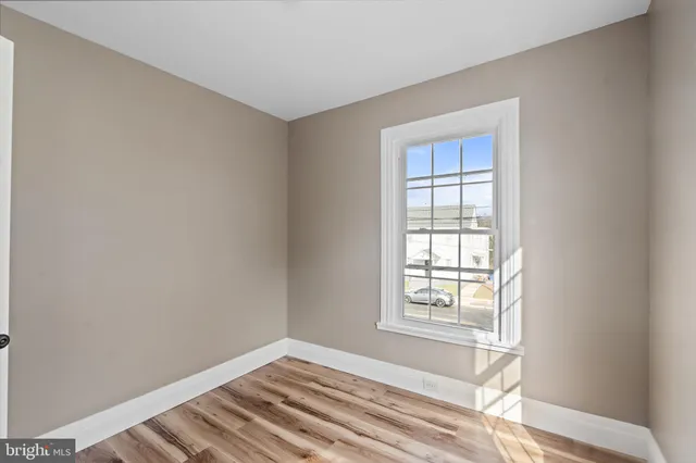 $325,000 | 318 South Main Street, Elmer, NJ 08318