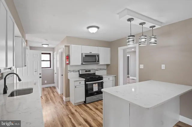 $325,000 | 318 South Main Street, Elmer, NJ 08318