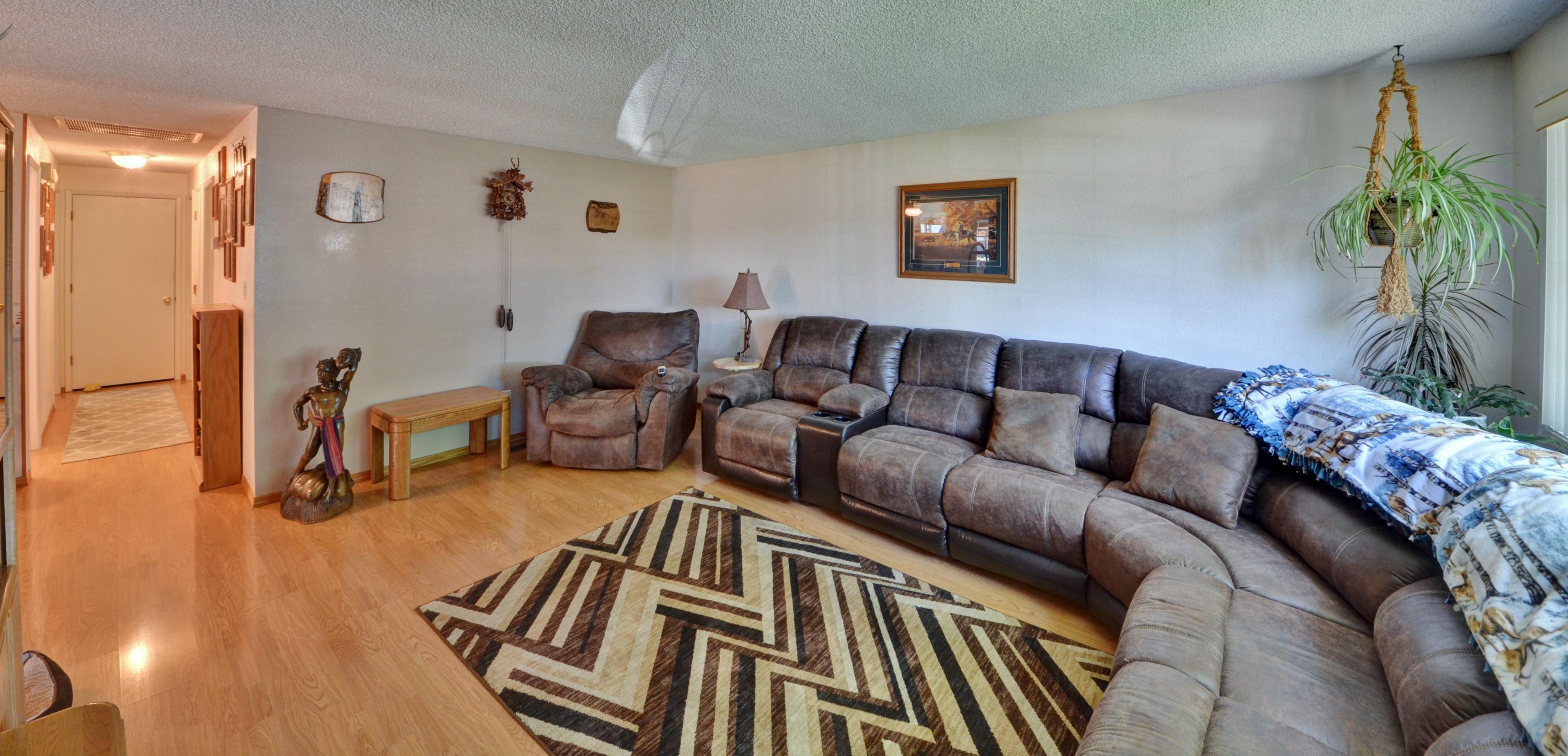 8171 Division Road White City, OR 97503 - Photo 6 of 30 003 (1)