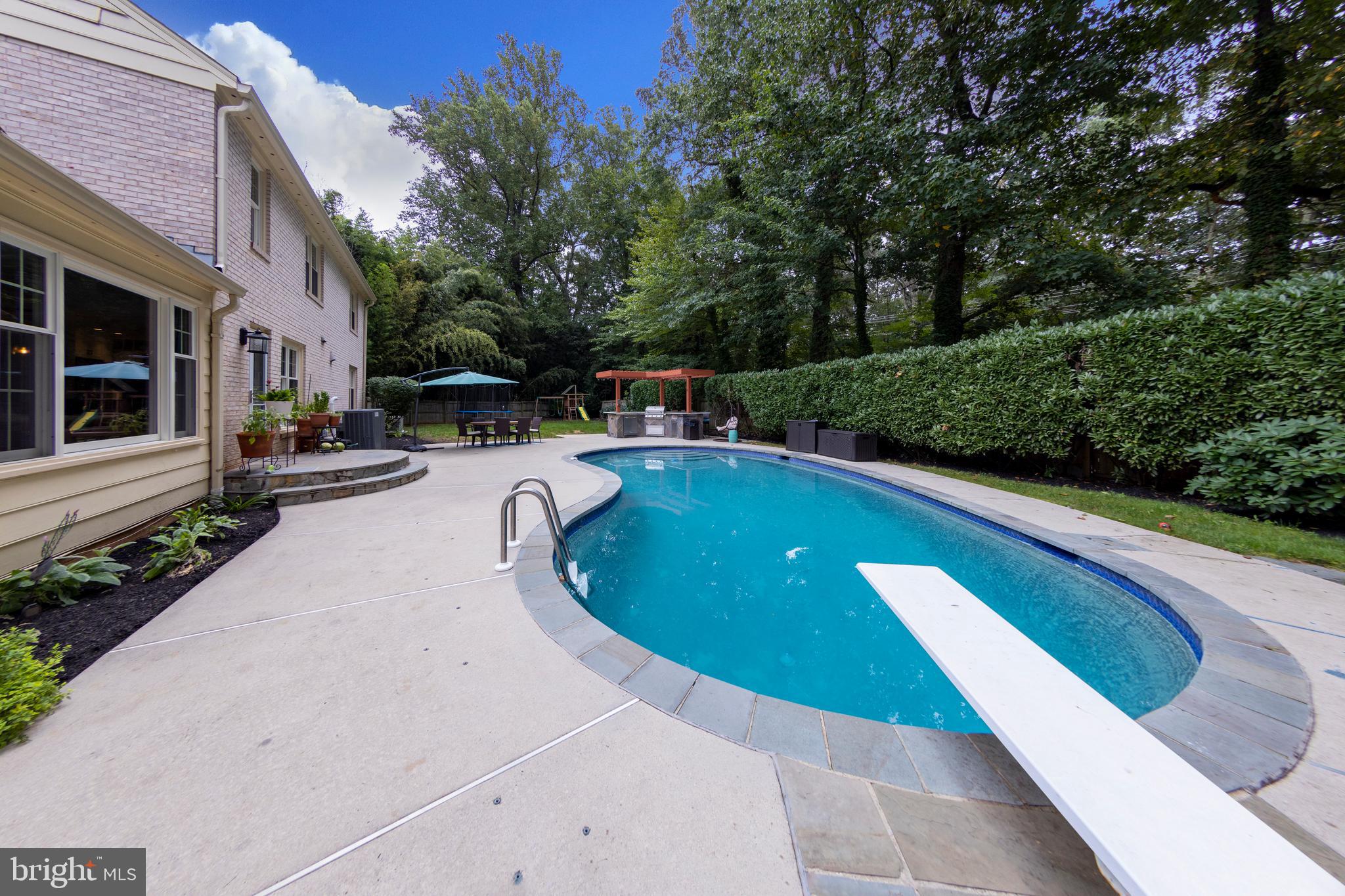 2513 Farrier Lane Reston, VA 20191 - Photo 46 of 51 Gallery Image 46