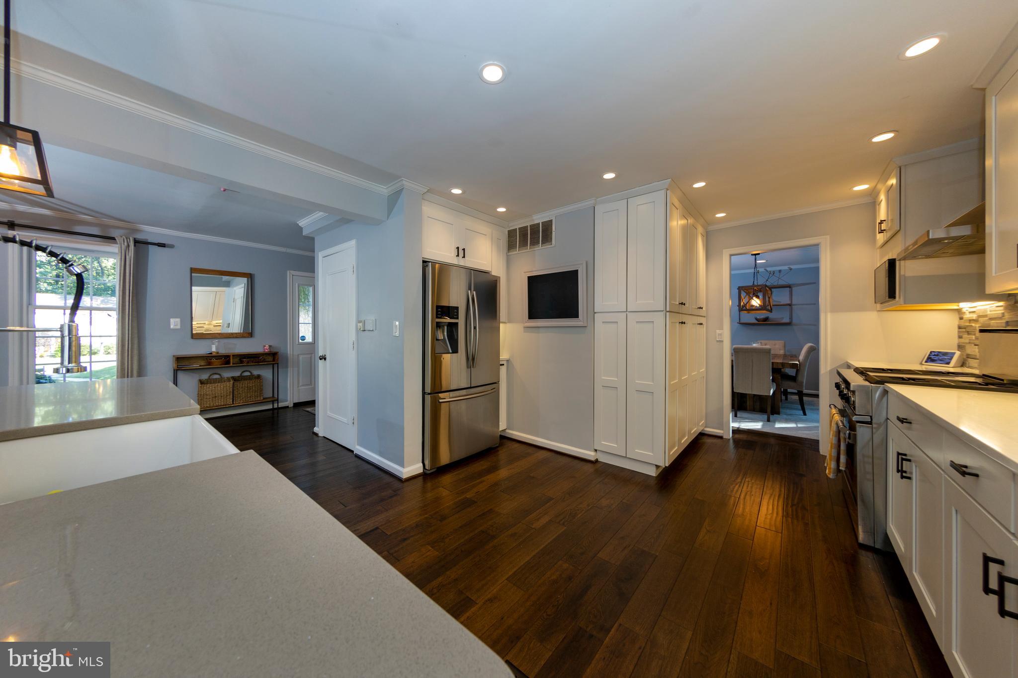 2513 Farrier Lane Reston, VA 20191 - Photo 10 of 51 Gallery Image 10