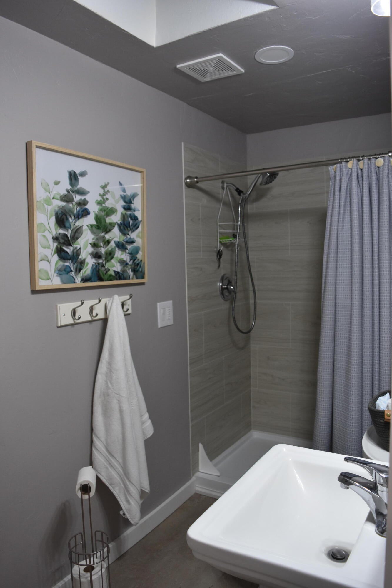 23084 McGrath Road Bend, OR 97701 - Photo 22 of 24 bth 2
