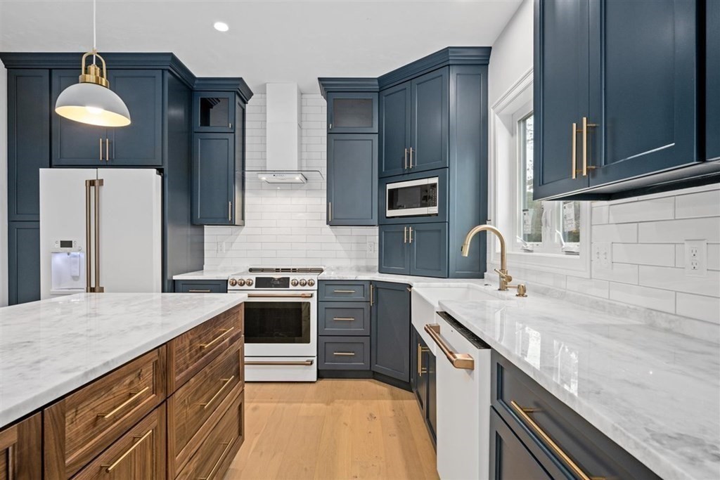 1 Fiske Hill Road Sturbridge, MA 01566 - Photo 3 of 42 Gallery Image 3