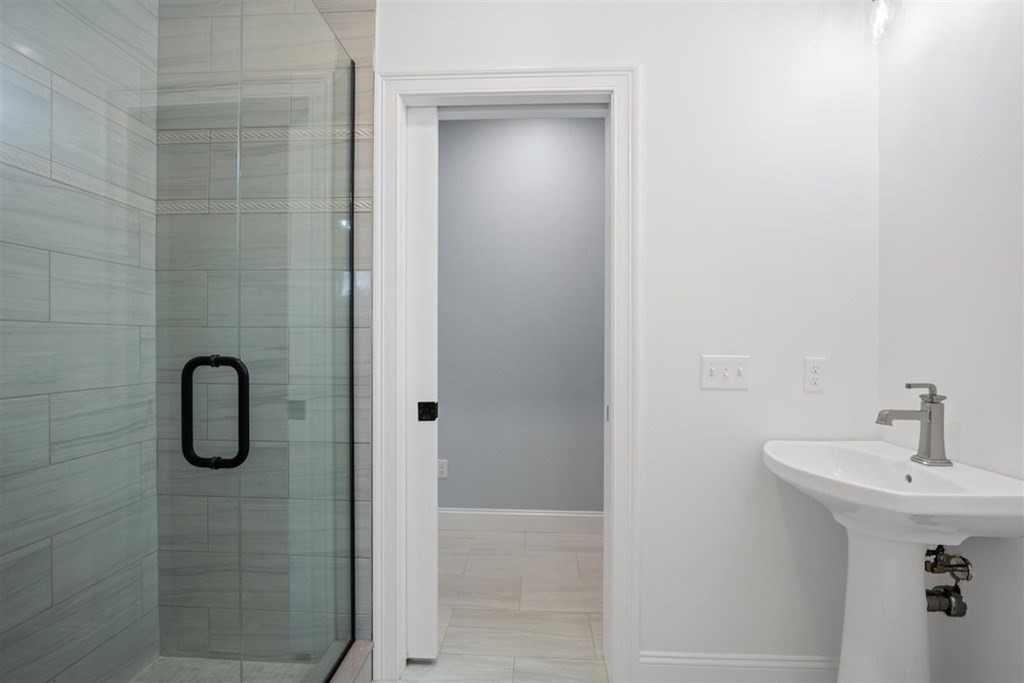 1 Fiske Hill Road Sturbridge, MA 01566 - Photo 10 of 42 Gallery Image 10