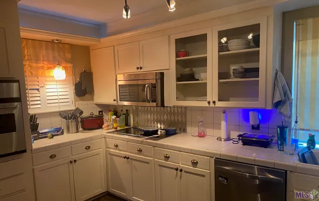 $2,500 | 1758 Chateau Court, Baton Rouge, LA 70815