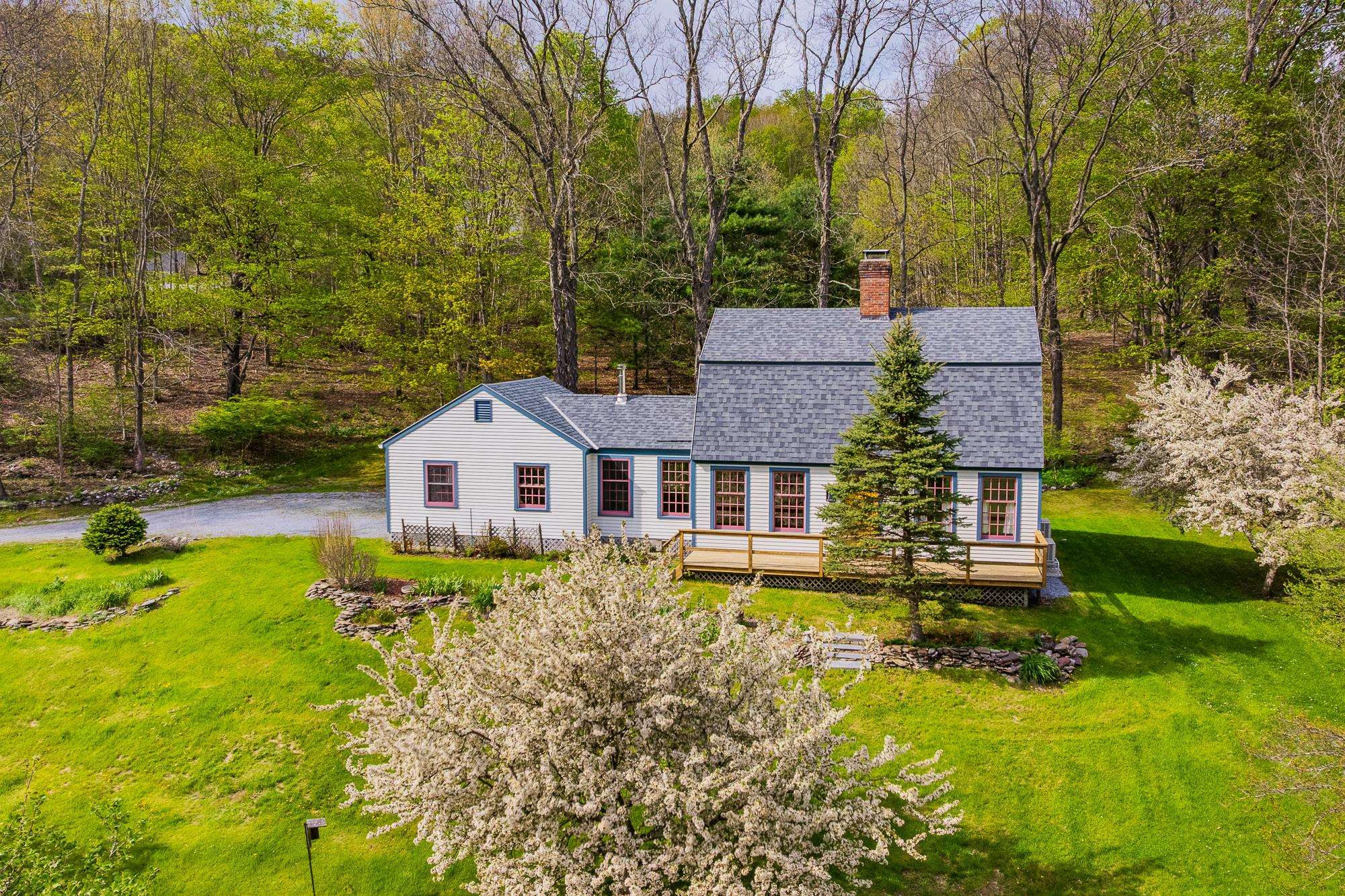 136 Fox Run Road Arlington, VT 05250 - Photo 2 of 58