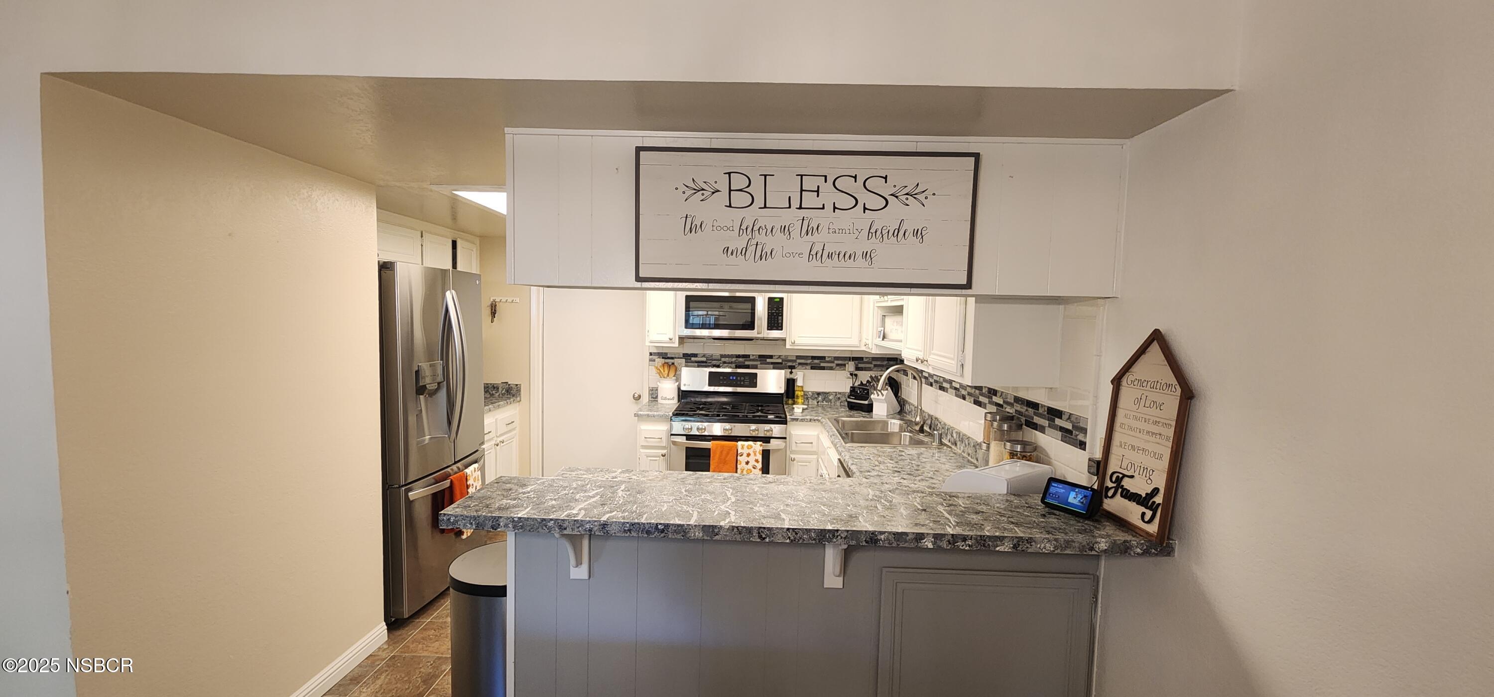 1127 Bell Avenue Lompoc, CA 93436 - Photo 13 of 32 2025-08-18 10.08.25