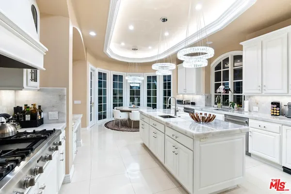 $5,999,000 | 1403 Kingsboro Court, Westlake Village, CA 91362